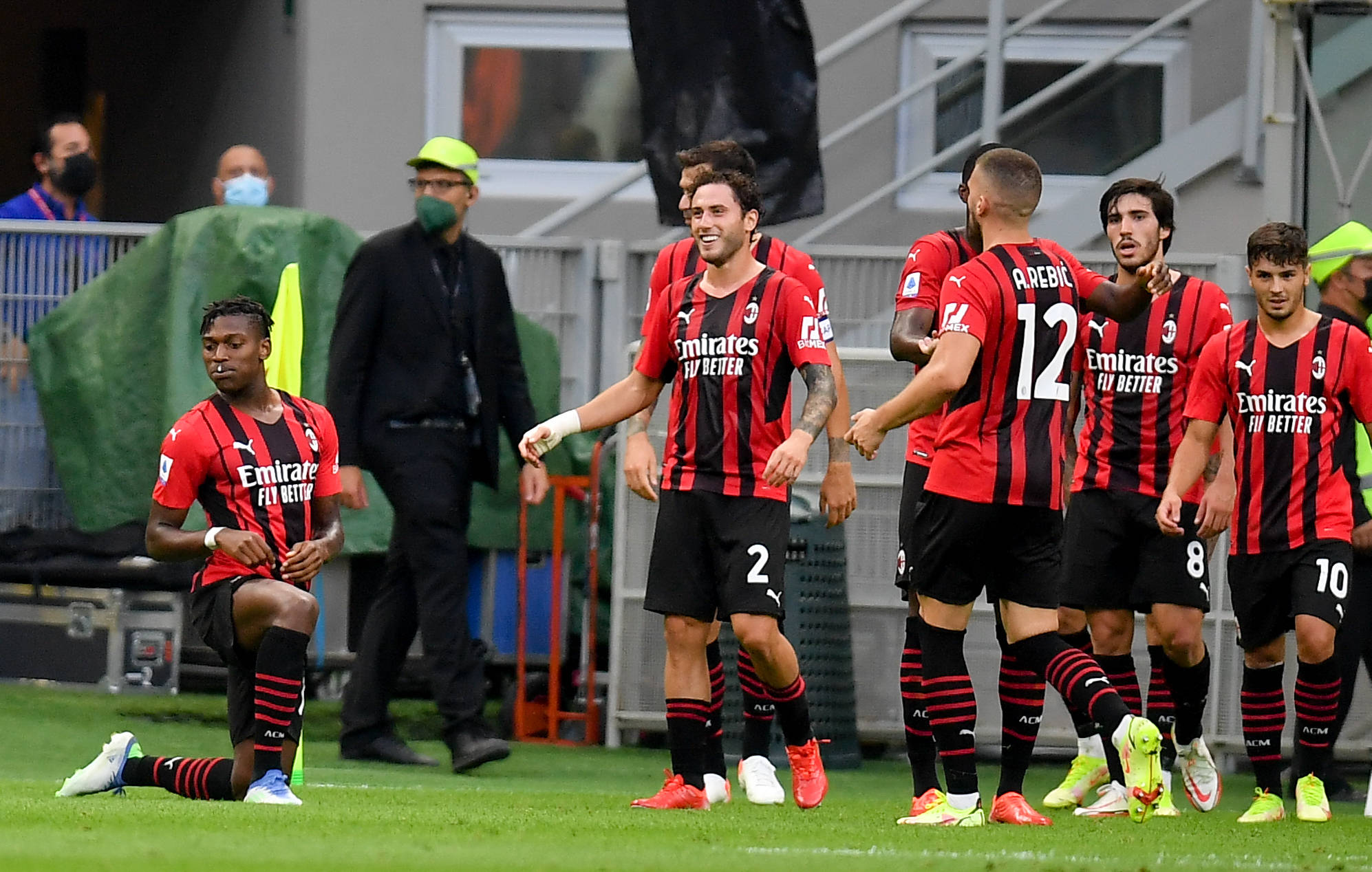 帕柳卡：门将职责是扑救，多纳鲁马、大马丁和裤袜是现役最强（帕柳卡：门将的首要任务是扑救，现役最强三人是多纳鲁马、大马丁和库尔图瓦）