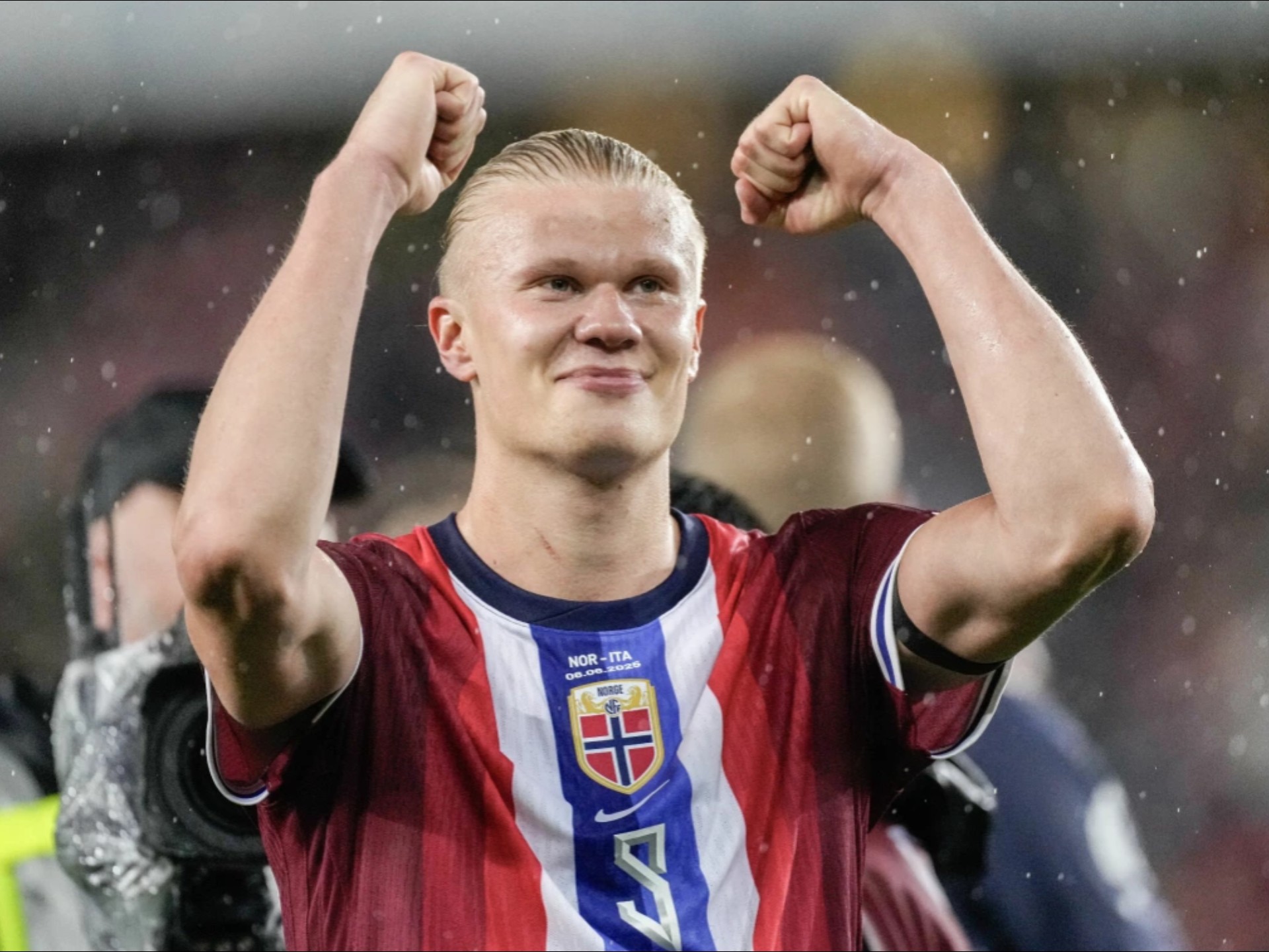 利雅得胜利4-1赛哈特海湾，C罗凌空倒钩破门，菲利克斯传射（利雅得胜利4比1击败赛哈特海湾，C罗倒钩破门，菲利克斯一传一射）