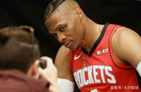 NBA战报：福克斯31分，马刺114-112险胜魔术（NBA快讯：福克斯砍下31分，马刺114-112一分险过魔术）