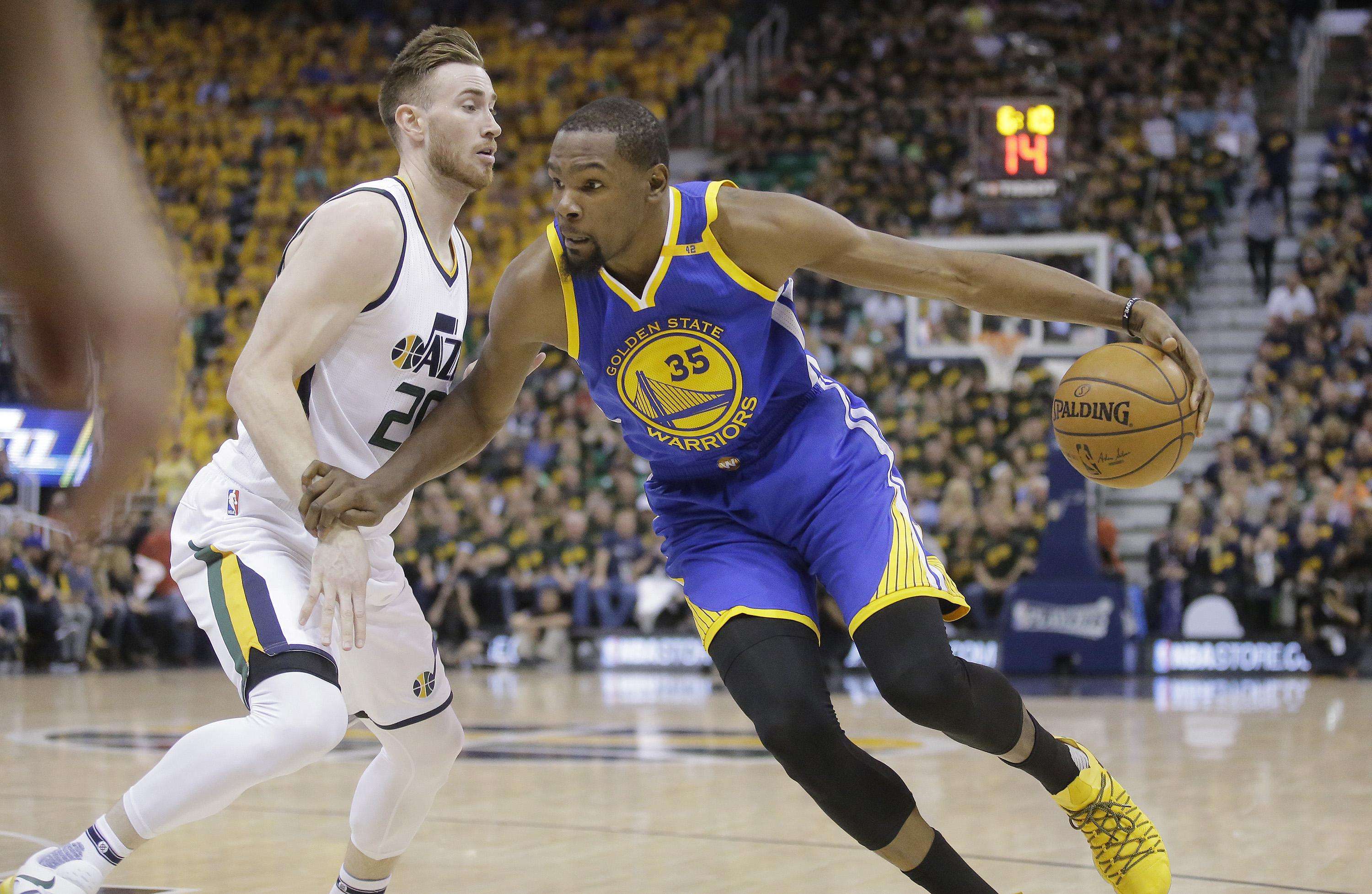 再换一个角度看看浩克的任意球！（换个视角再看浩克的任意球！）