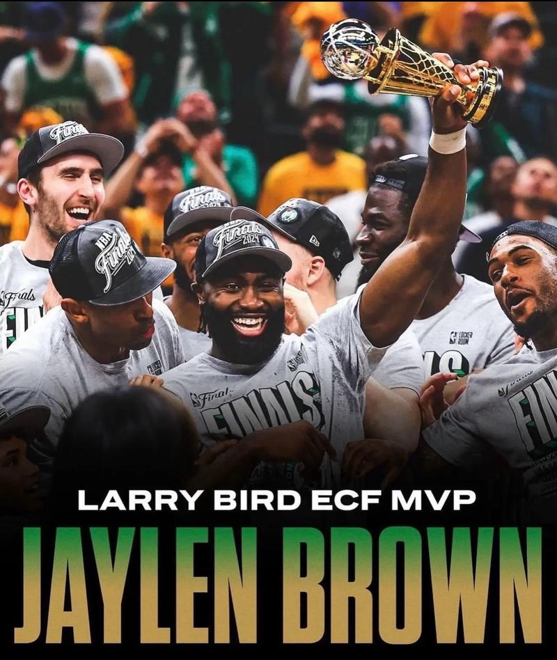 中场核心跑动全场第一，数据炸裂（中场大脑全场跑动第一，数据爆棚）