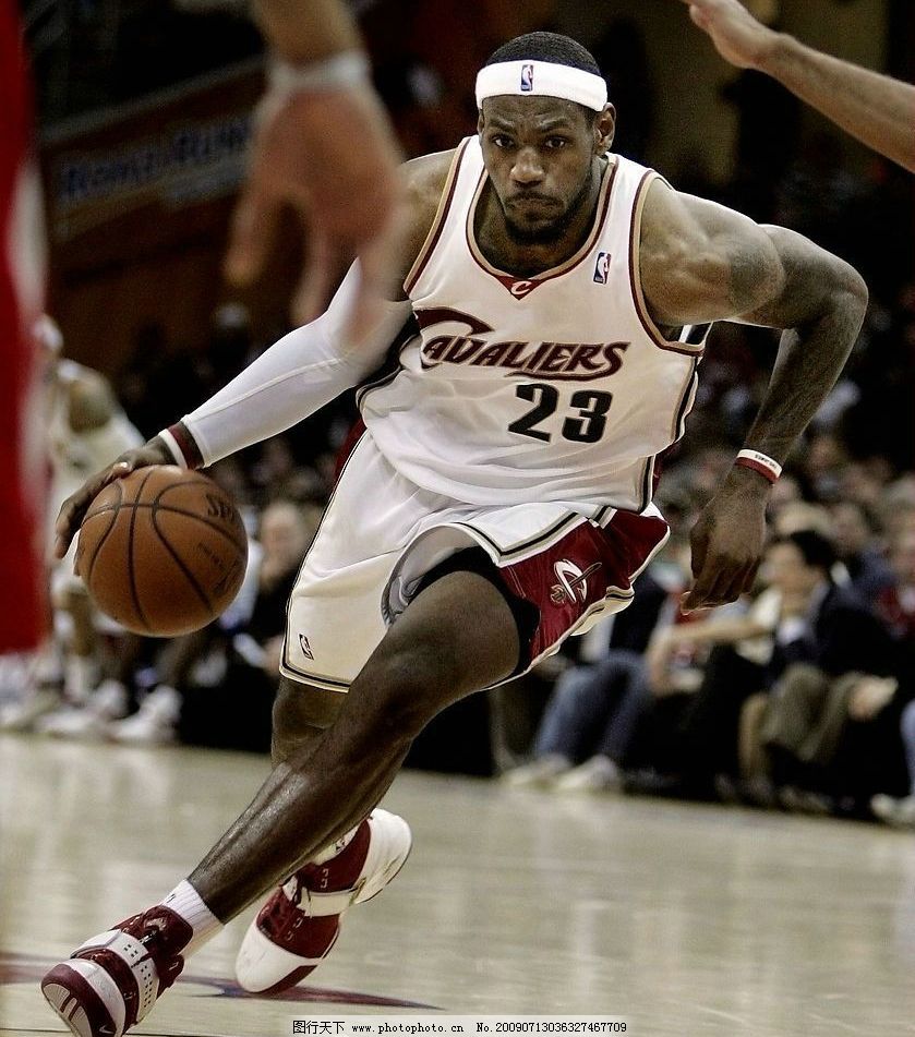 半场战报：巴西2-0塞内加尔，埃斯特旺、卡塞米罗建功（上半场：巴西2比0领先塞内加尔，埃斯特旺与卡塞米罗破门）