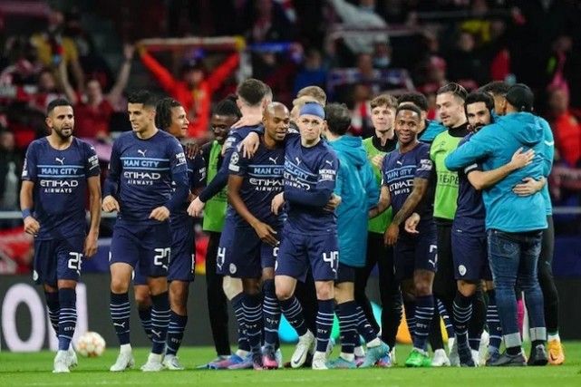 斯维拉尔：不意外我们目前排名榜首，但不该过早关注积分榜（斯维拉尔：领跑并不意外，但现在谈积分榜为时尚早）