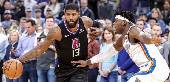 亚马尔被换下后不太高兴？弗里克打趣：下场我就让亚马尔替补（亚马尔被换显不满？弗里克笑称：下一场让他当替补）